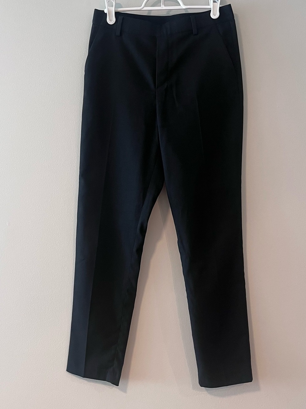 Uniqlo Pull On Black Tapered Dress Pants